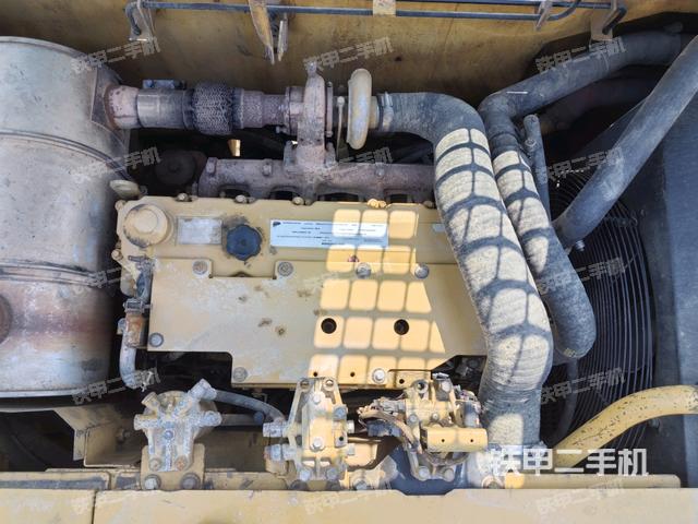 发动机整体俯视(整机外观) 发动机整体俯视(整机外观)