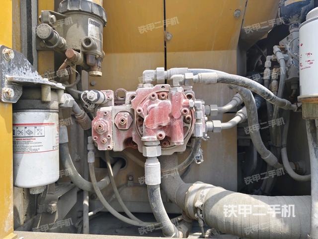 液压泵室(大件舱室) 液压泵室(大件舱室)