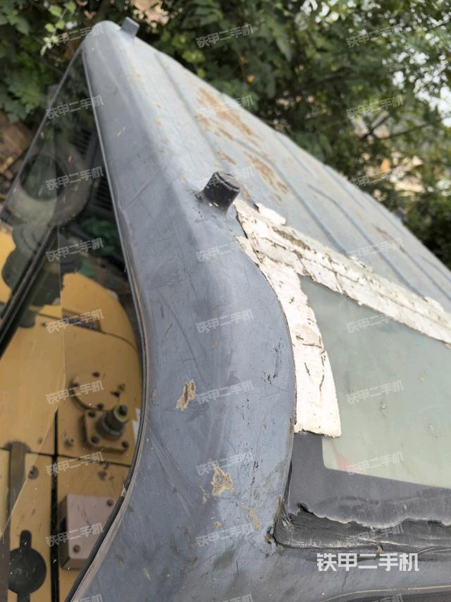 駕駛室頂部（整機(jī)外觀）