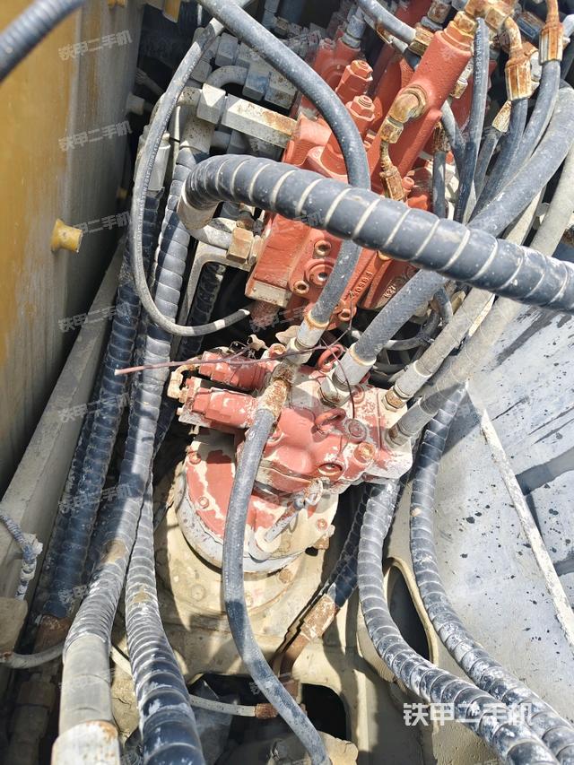 回转马达(上车部件) 回转马达(上车部件)