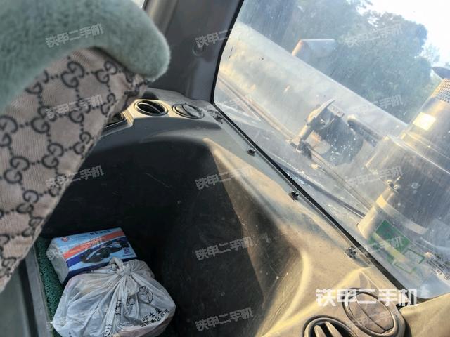 座椅后部（駕駛室部分）