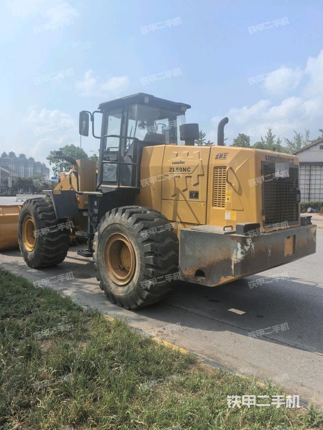 左后45°(整機(jī)外觀) 左后45°(整機(jī)外觀)