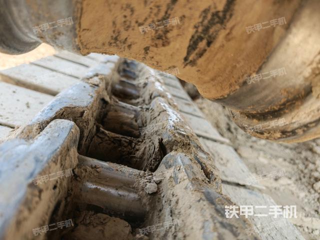 左導向輪(行走機構) 左導向輪(行走機構)