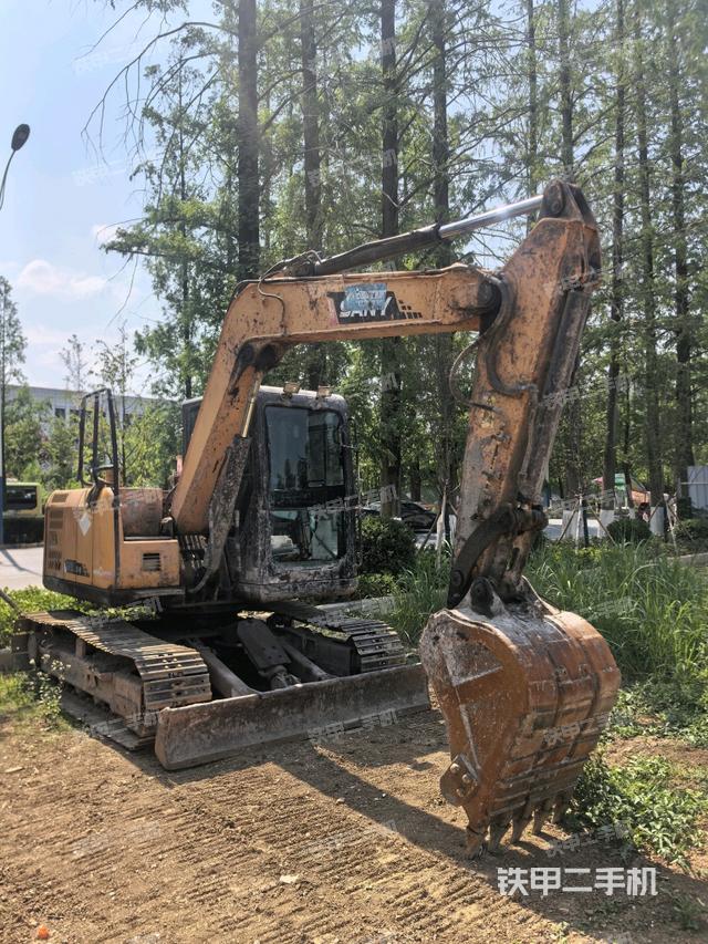 右前45(整機(jī)外觀) 右前45(整機(jī)外觀)