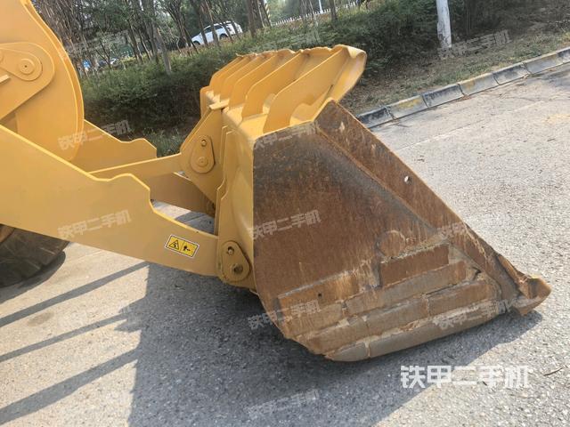 鏟斗前45°(工作裝置) 鏟斗前45°(工作裝置)