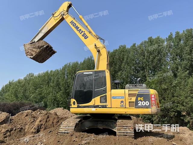 小松PC200-8M0挖掘機(jī)