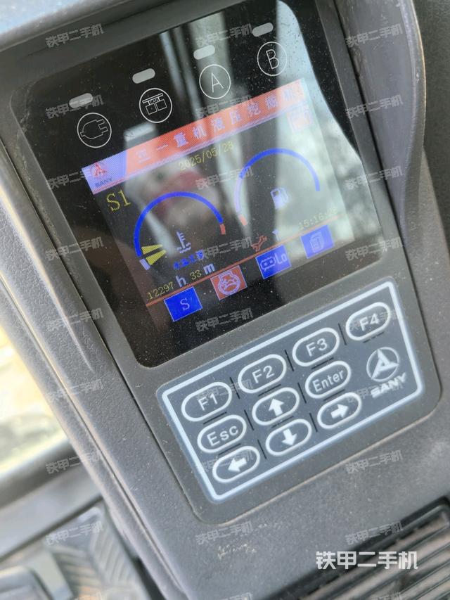 小時(shí)表(駕駛室部分) 小時(shí)表(駕駛室部分)