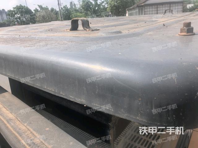 駕駛室頂部 外(駕駛室部分) 駕駛室頂部 外(駕駛室部分)