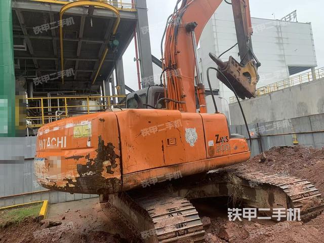 整機(jī)右后45°(整機(jī)外觀) 整機(jī)右后45°(整機(jī)外觀)