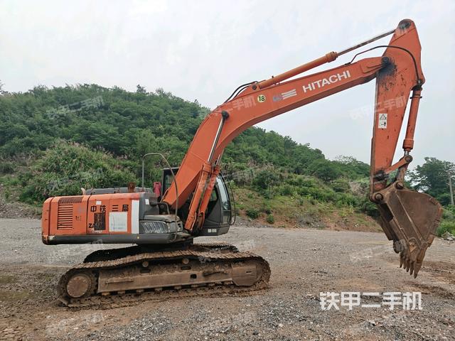 日立ZX240-3挖掘機