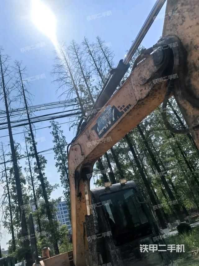 大臂根部?斜(工作和回轉(zhuǎn)裝置) 大臂根部?斜(工作和回轉(zhuǎn)裝置)