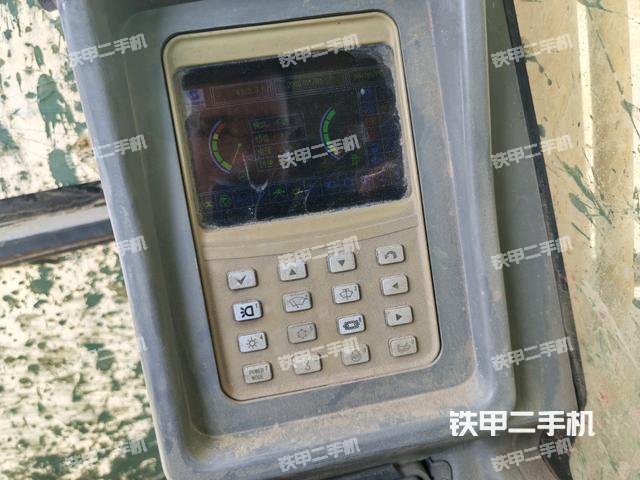 驾驶室整体（整机外观）