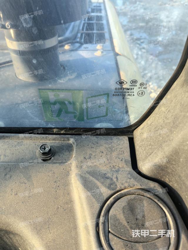 后窗玻璃角標(biāo)（駕駛室部分）