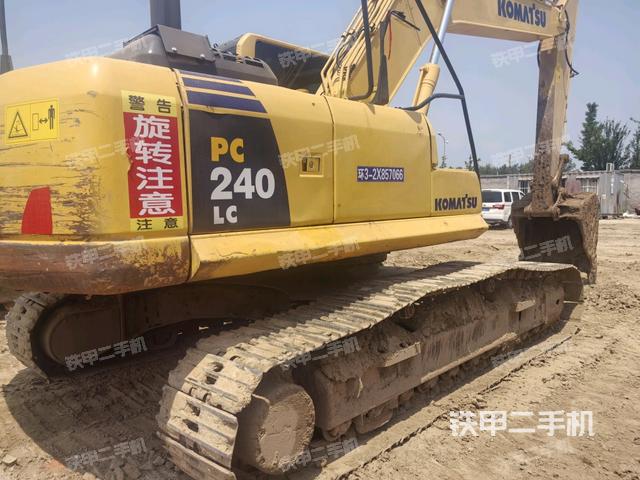 整機(jī)右后45°(整機(jī)外觀) 整機(jī)右后45°(整機(jī)外觀)