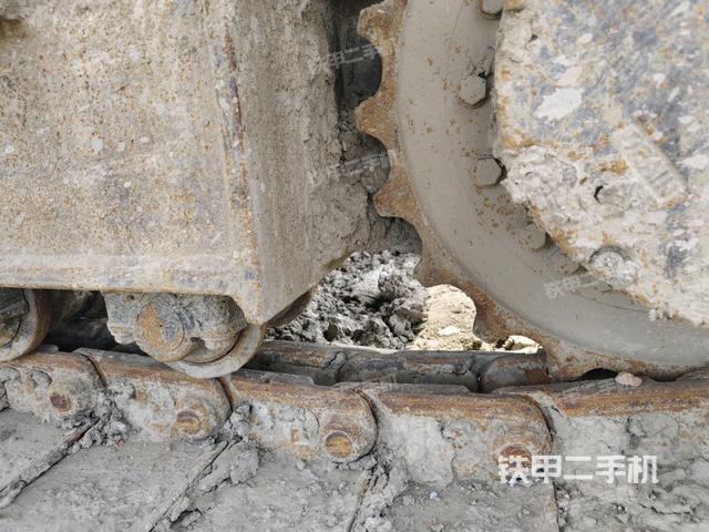 右驱动轮(行走机构) 右驱动轮(行走机构)