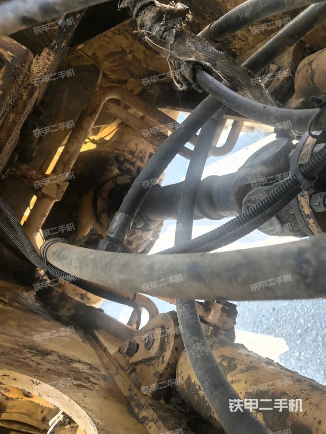 前驅(qū)動(dòng)橋(液壓/傳動(dòng)系統(tǒng)) 前驅(qū)動(dòng)橋(液壓/傳動(dòng)系統(tǒng))