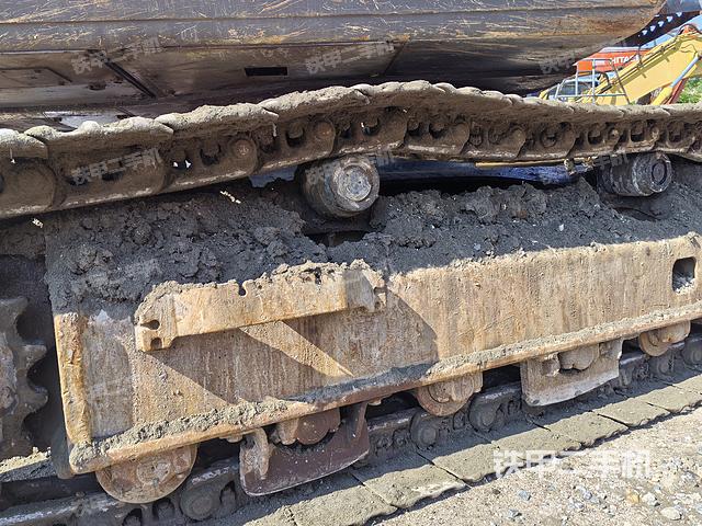 單側履帶整體(整機外觀) 單側履帶整體(整機外觀)