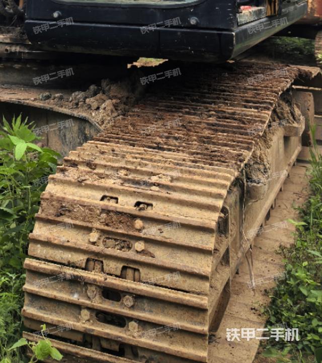 單側履帶整體(整機外觀) 單側履帶整體(整機外觀)