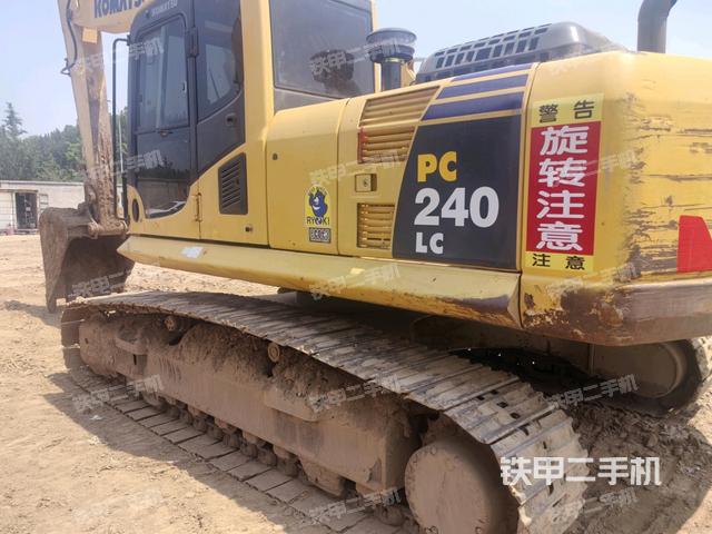 小松PC240LC-8M0挖掘機(jī)