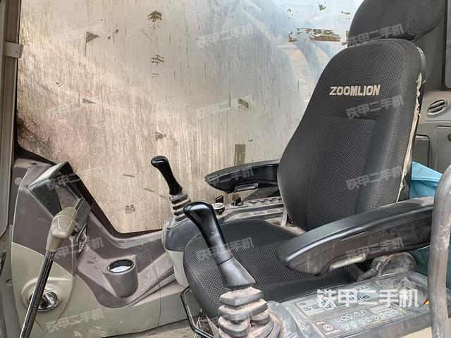 驾驶室整体（整机外观）