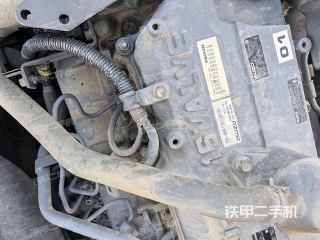 氣門室蓋螺絲特寫（上車部件）