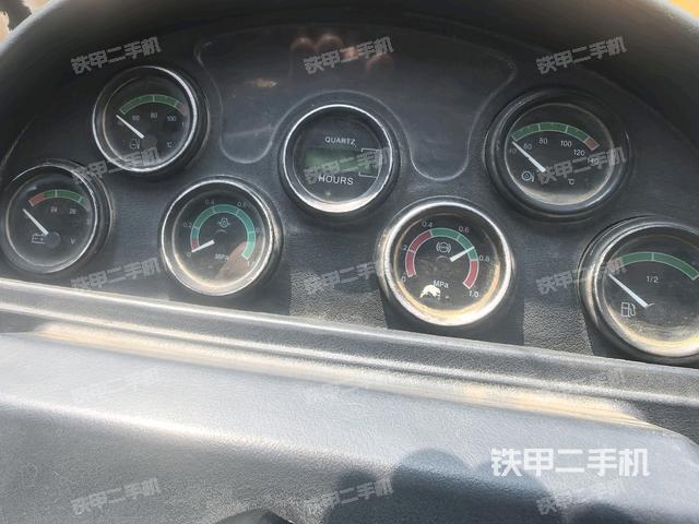 儀表盤(駕駛室部分) 儀表盤(駕駛室部分)