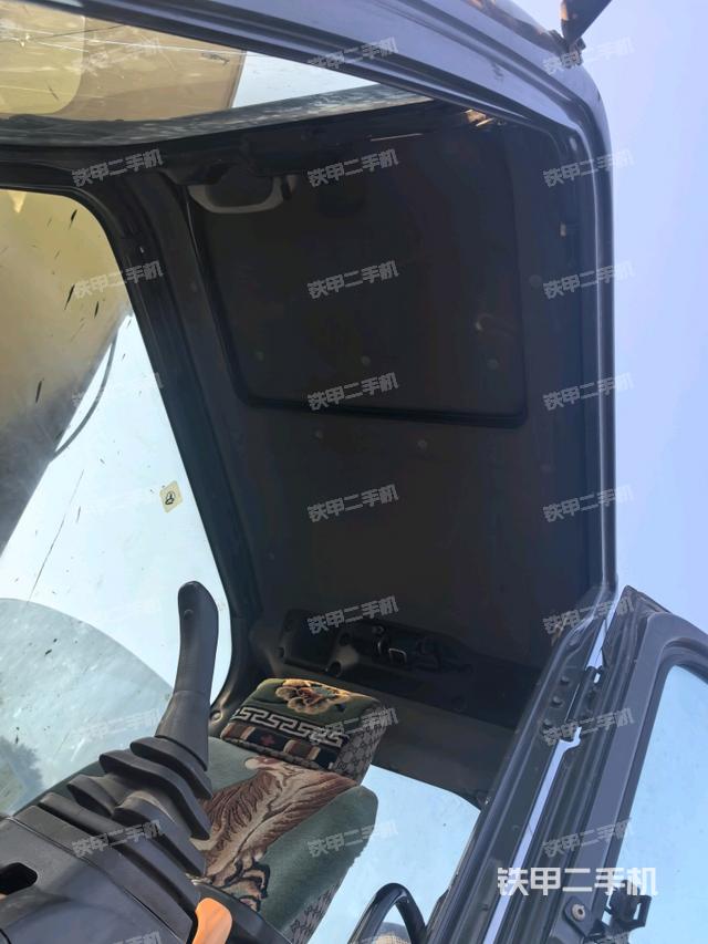 頂棚整體（駕駛室部分）