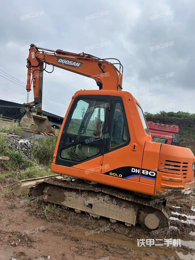 右前45(整機外觀) 右前45(整機外觀)