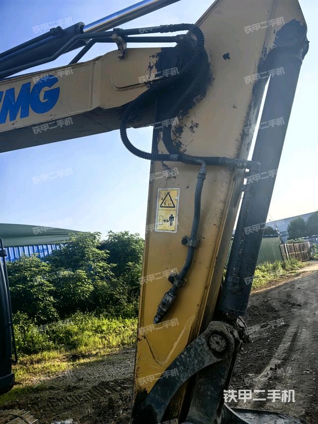 小臂整体左后（工作和回转装置）