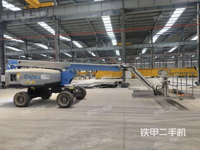 整機(jī)右側(cè)(設(shè)備外觀及核心部件) 整機(jī)右側(cè)(設(shè)備外觀及核心部件)