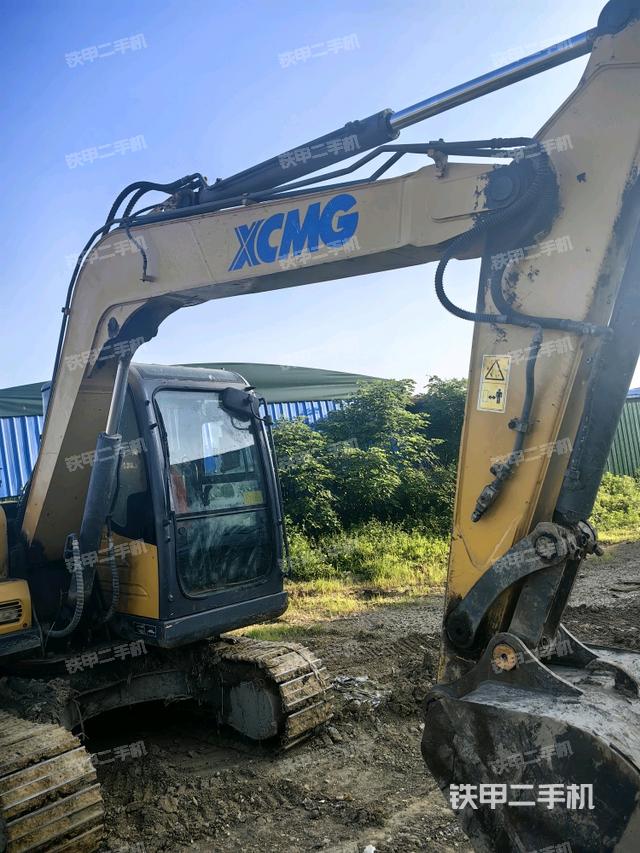 大臂整体 右侧（工作和回转装置）