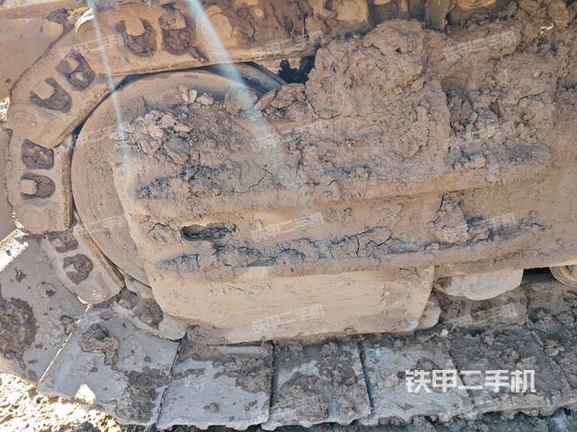 右导向轮(行走机构) 右导向轮(行走机构)