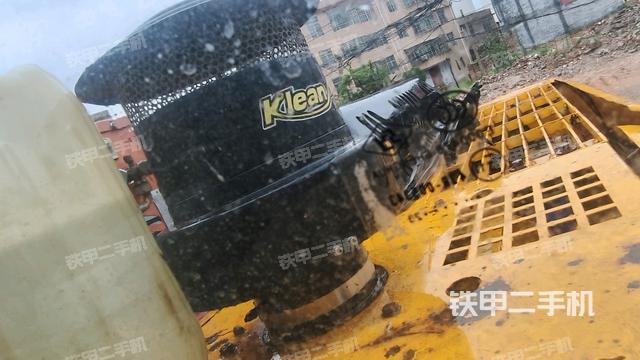 后窗玻璃角標(biāo)(駕駛室部分) 后窗玻璃角標(biāo)(駕駛室部分)