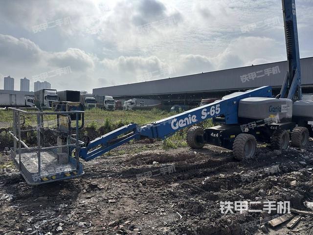 整機(jī)左側(cè)(設(shè)備外觀及核心部件) 整機(jī)左側(cè)(設(shè)備外觀及核心部件)