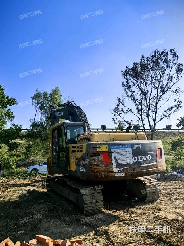 沃爾沃EC210B挖掘機