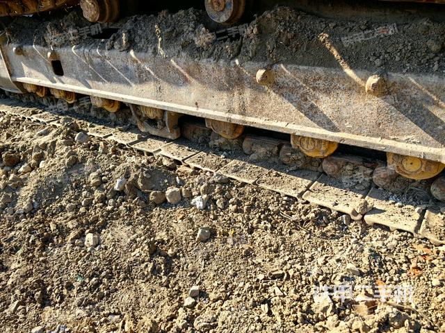 左侧履带整体 (行走机构) 左侧履带整体 (行走机构)