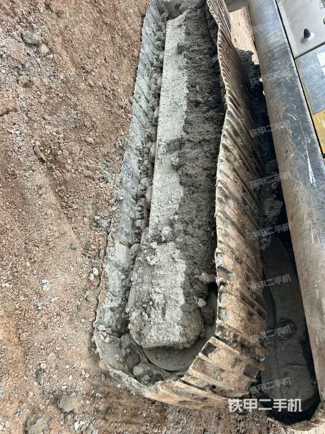 右驱动轮(行走机构) 右驱动轮(行走机构)