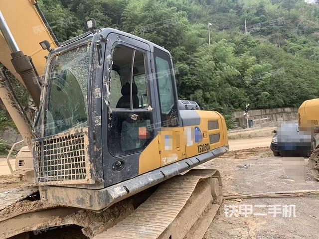 徐工XE245DK挖掘機(jī)