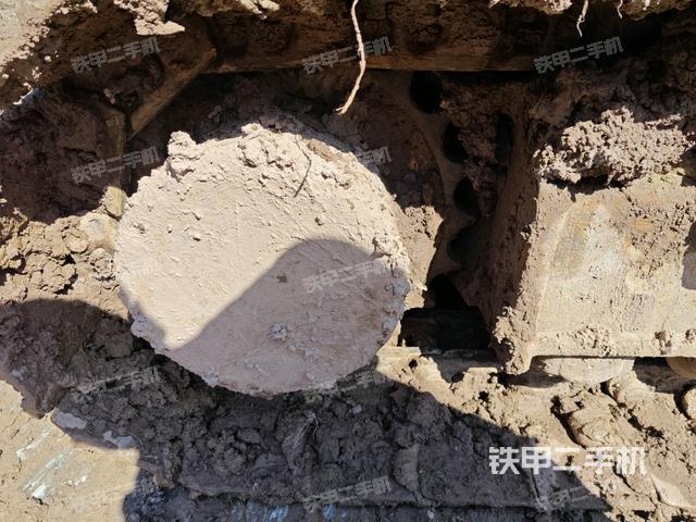 左驱动轮(行走机构) 左驱动轮(行走机构)