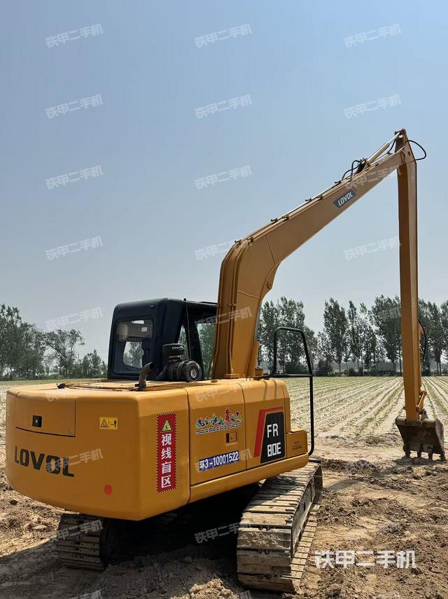 整機(jī)右后45°(整機(jī)外觀) 整機(jī)右后45°(整機(jī)外觀)