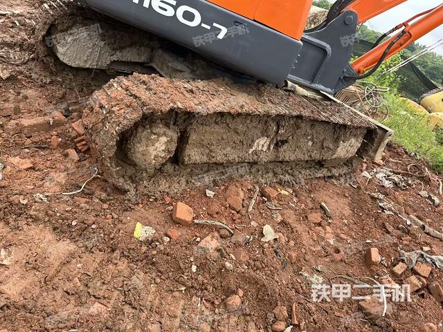 左側(cè)履帶整體?（行走機(jī)構(gòu)）