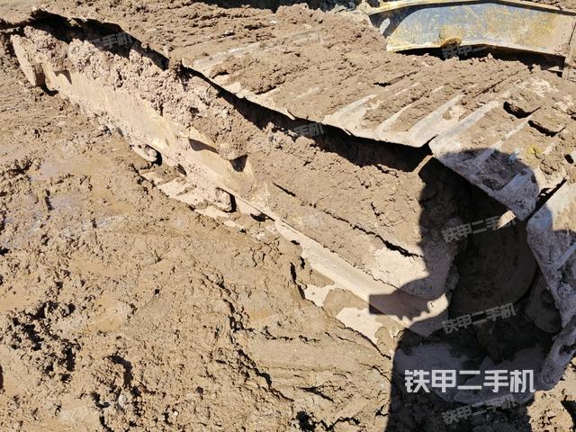 左侧履带整体 (行走机构) 左侧履带整体 (行走机构)