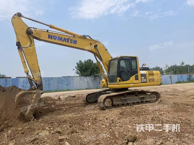 小松PC220-8M0挖掘機