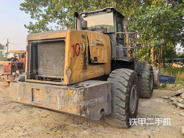 整機(jī)右后45°(整機(jī)外觀及大件) 整機(jī)右后45°(整機(jī)外觀及大件)