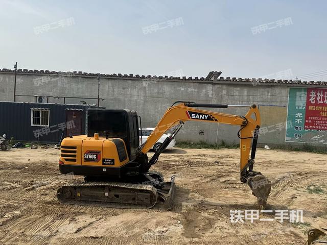 整機(jī)右后45°(整機(jī)外觀) 整機(jī)右后45°(整機(jī)外觀)