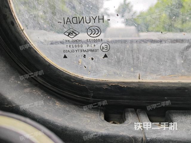 后窗玻璃角標(biāo)(駕駛室部分) 后窗玻璃角標(biāo)(駕駛室部分)