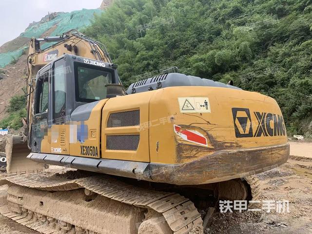 徐工XE245DK挖掘机的设备实拍-第13张实拍照片