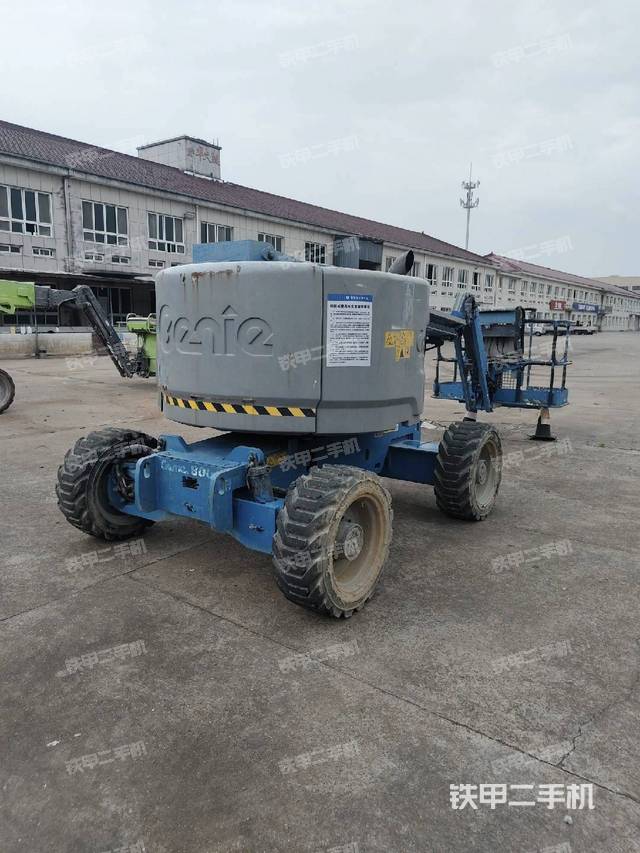 整機(jī)右后45°(設(shè)備外觀及核心部件) 整機(jī)右后45°(設(shè)備外觀及核心部件)