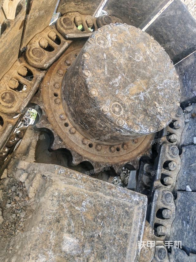 左驅(qū)動(dòng)輪(行走機(jī)構(gòu)) 左驅(qū)動(dòng)輪(行走機(jī)構(gòu))
