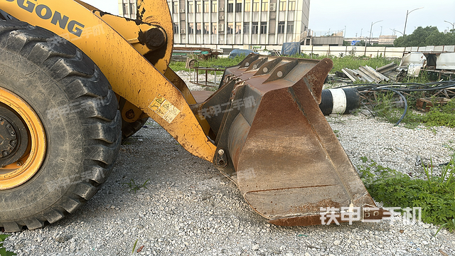 工作裝置整體(整機外觀及大件) 工作裝置整體(整機外觀及大件)
